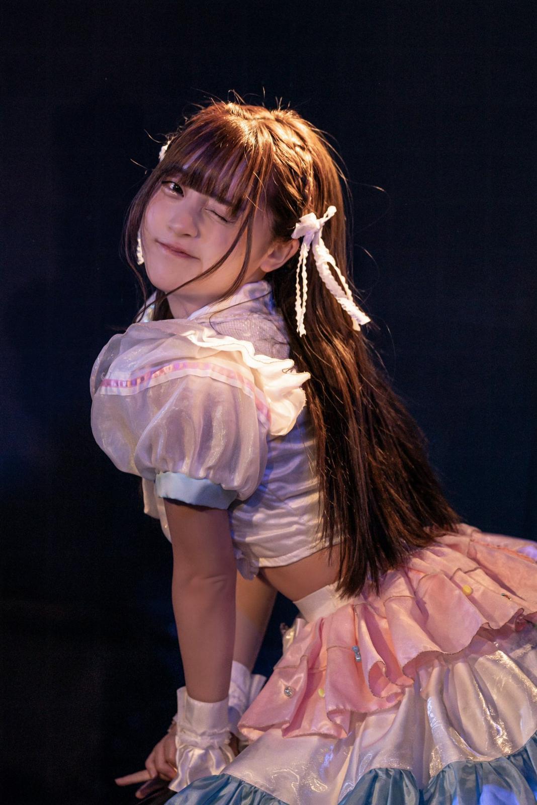 22歲地下偶像中川心的照片引起日本網民熱烈討論。