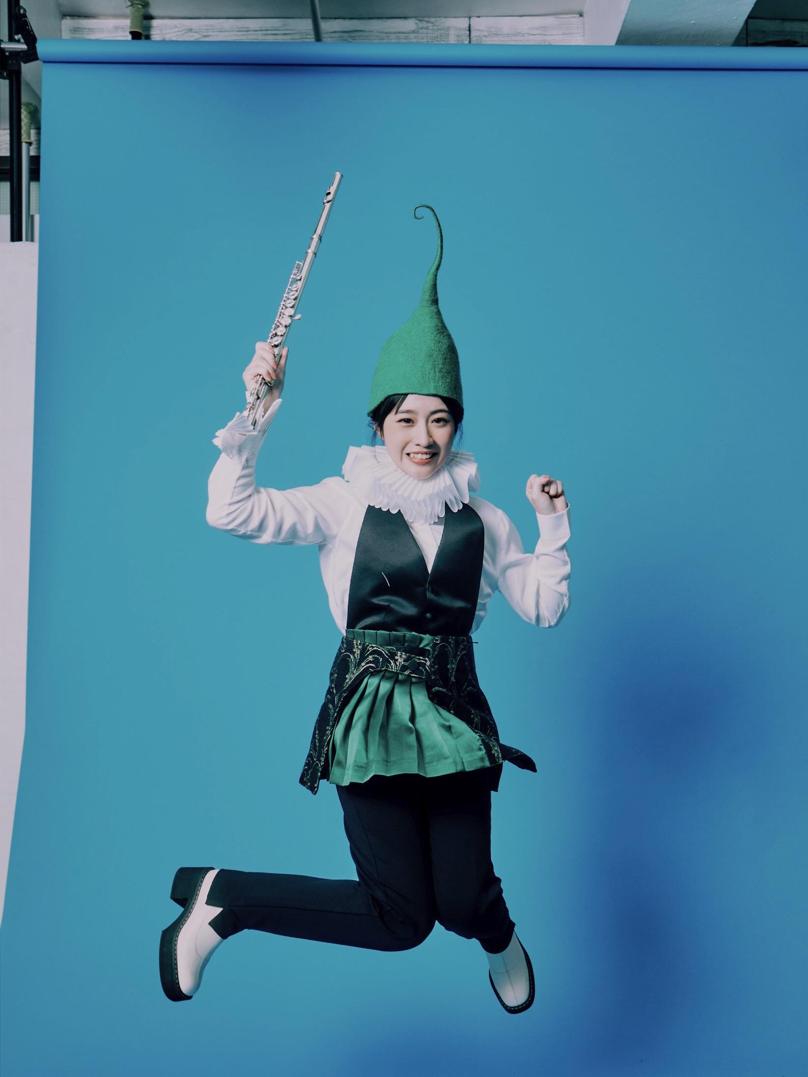 何洛瑤Sica在《Di-Dar音樂劇場》演學生。