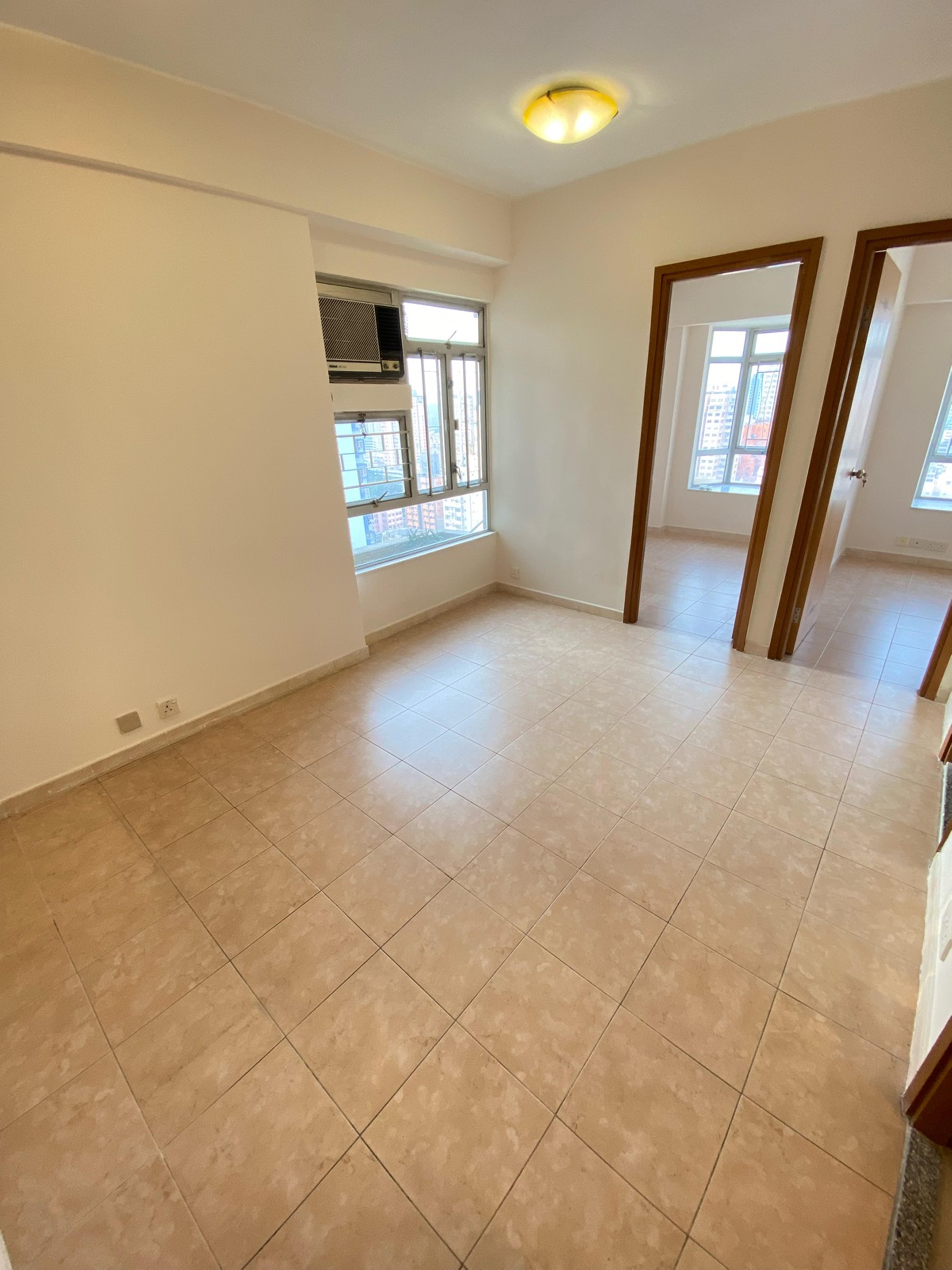 全屋光猛開揚,感覺舒適。