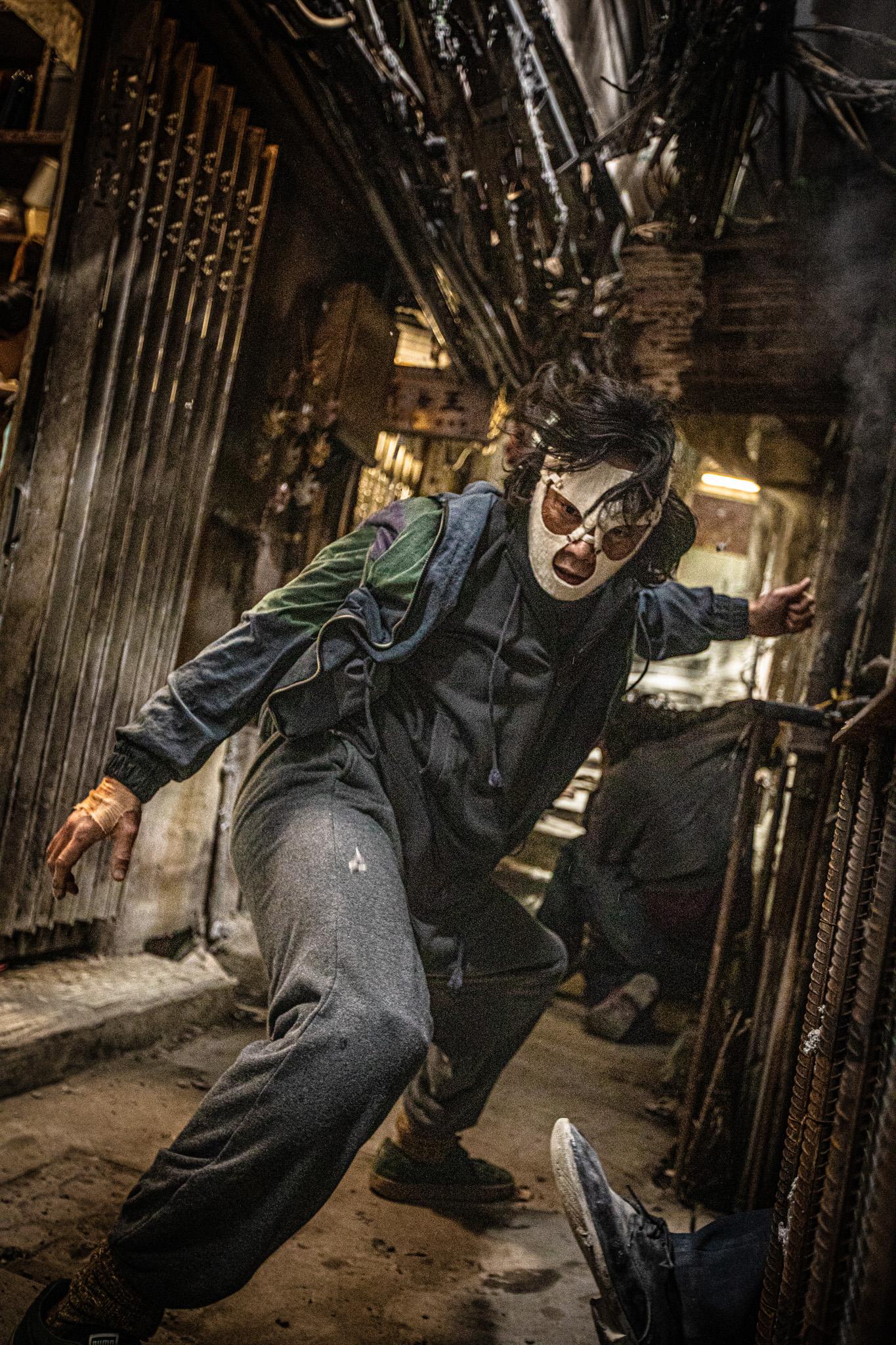 張文傑在《九龍城寨之圍城》演四仔。