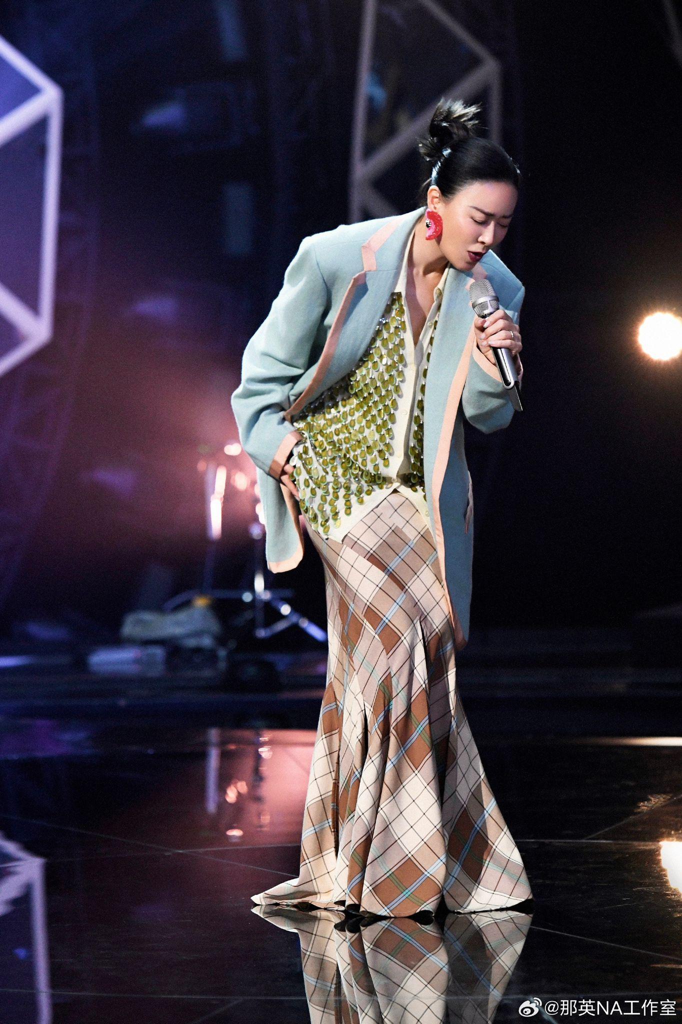 那英在《歌手2024》出場費達200萬人民幣。