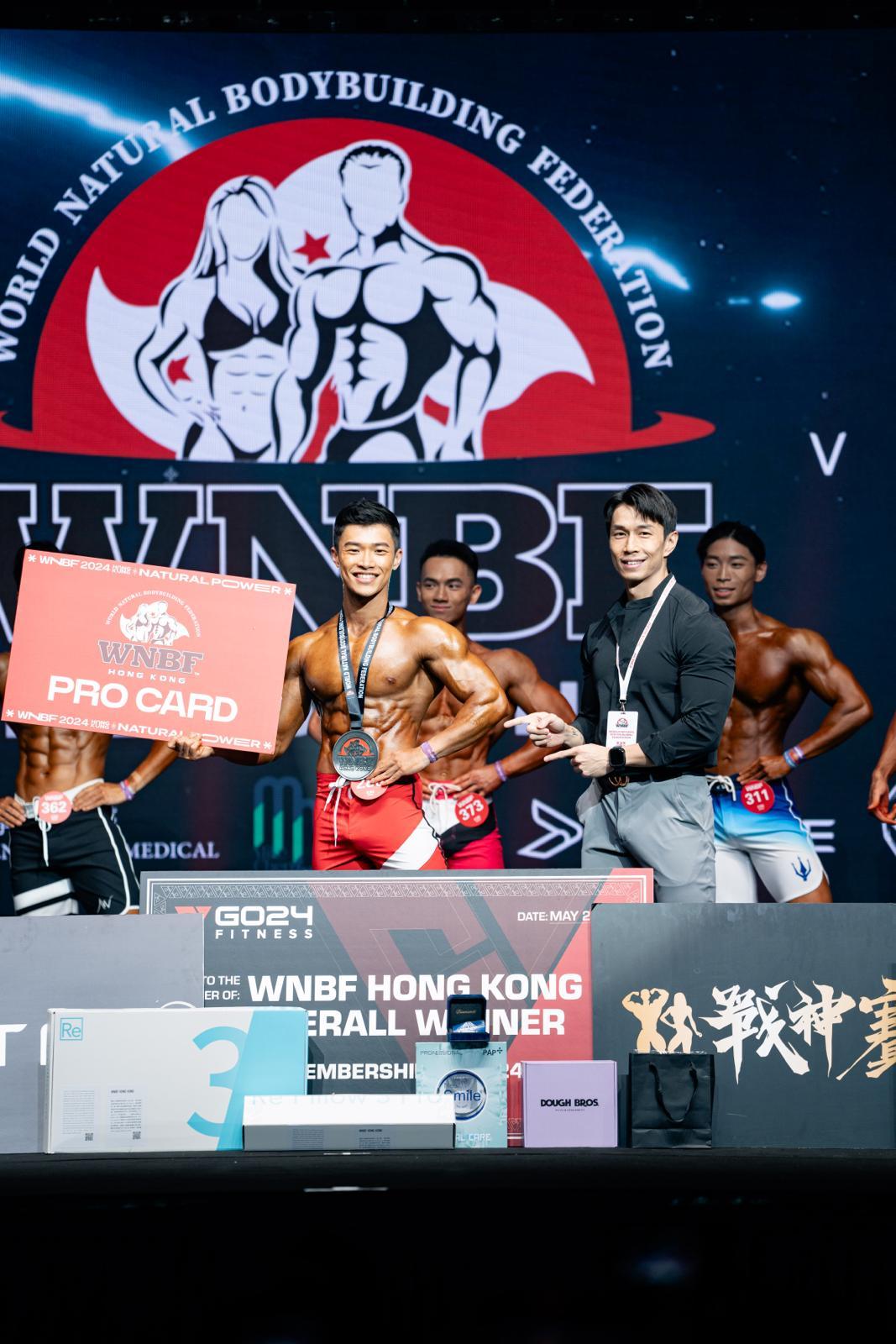WNBF國際自然健美賽,男子健美全場總亞軍周駿軒