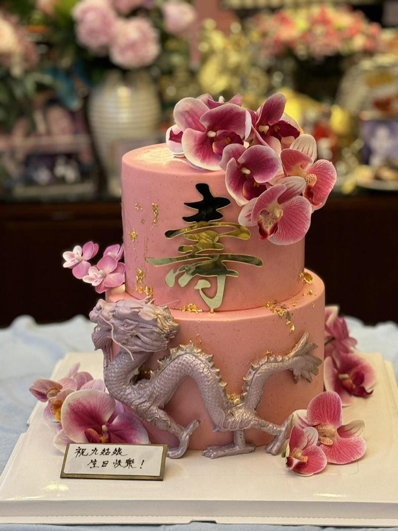 粵劇名伶白雪仙迎來其農曆96歲生日。