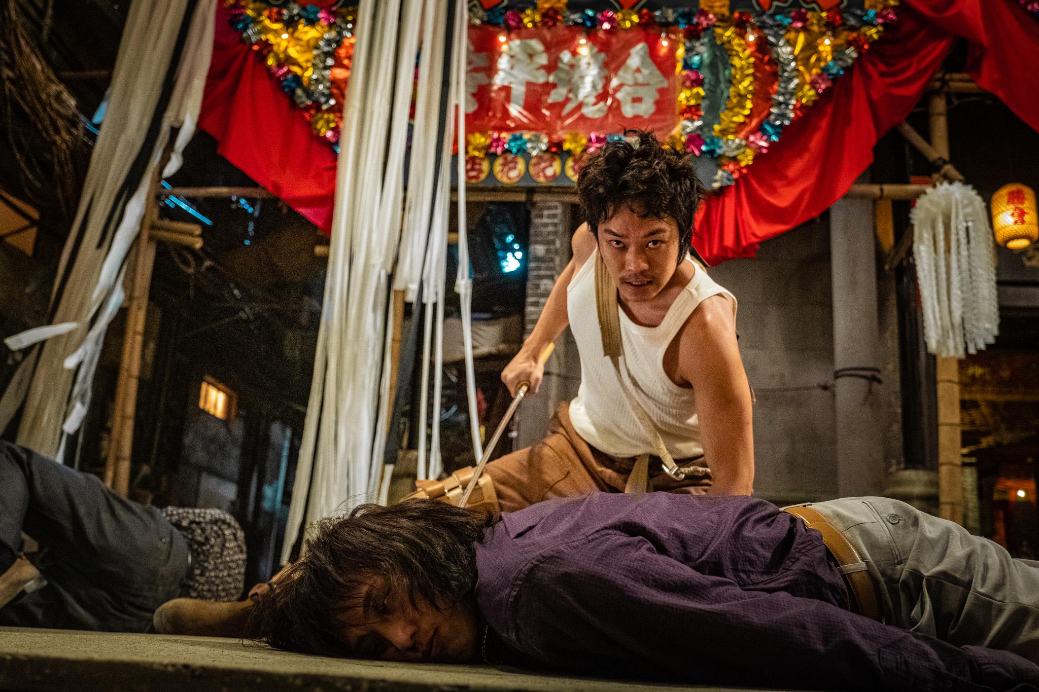 胡子彤在《九龍城寨之圍城》演十二少。