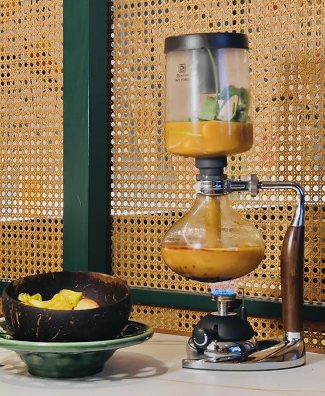 虹吸式「冬蔭功湯」勁有噱頭