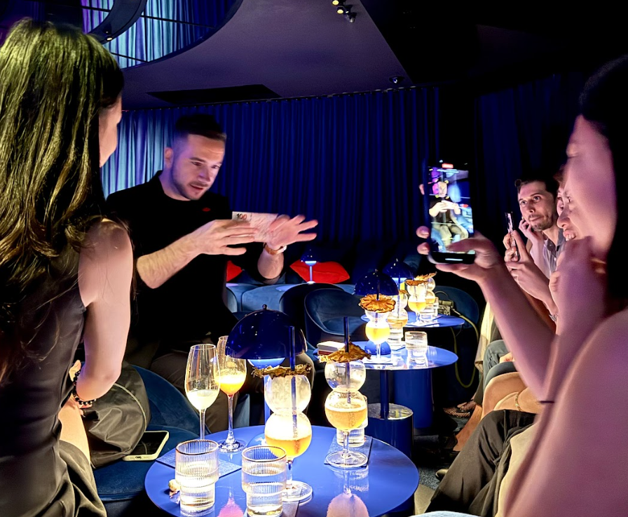 不論是下班後輕鬆微酌或是與朋友欣賞優秀表演,都能放鬆身心渡過難忘愉快的夜晚。