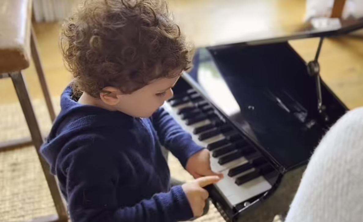 有英國網民慨嘆,只能夠從紀錄片中看見阿奇。(互聯網)