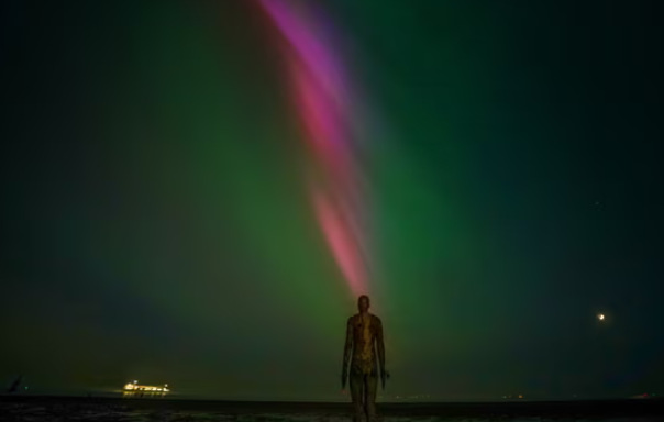 英格蘭出現極光(網上圖片)