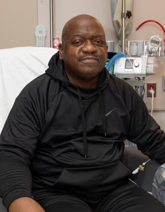 斯來曼在麻省總醫院接受了全球首宗基因豬腎移植手術。(資料圖片)