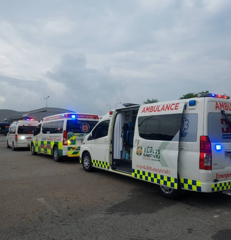 新加坡航空一架客機緊急迫降泰國曼谷素萬那普機場,造成1人死亡、30人受傷。(網上圖片)