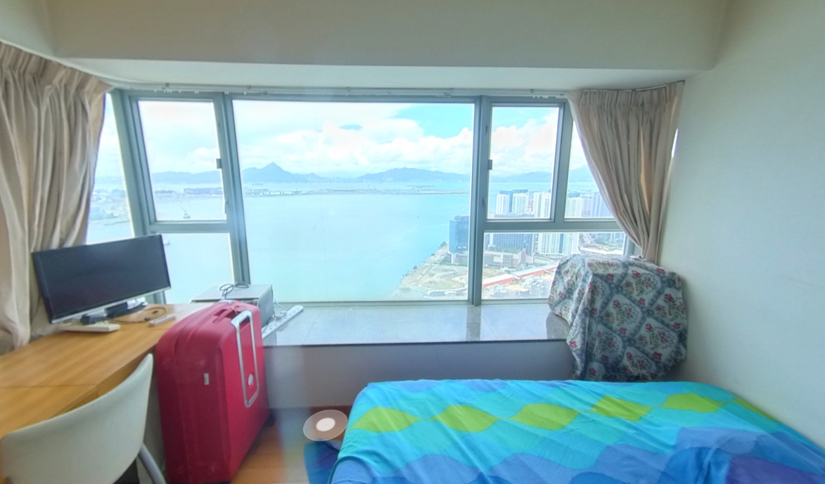 主人房望全機場海景,景觀相當吸引。(代理提供)