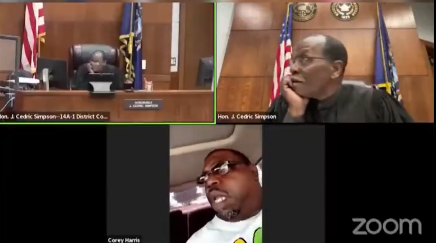 當畫面顯示他在車上駕駛時,法官辛普森(Cedric Simpson)亦大感吃驚