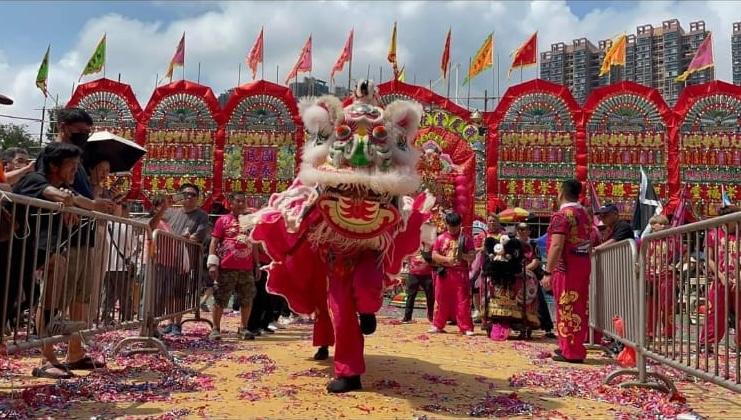 青衣戲棚舞獅表演