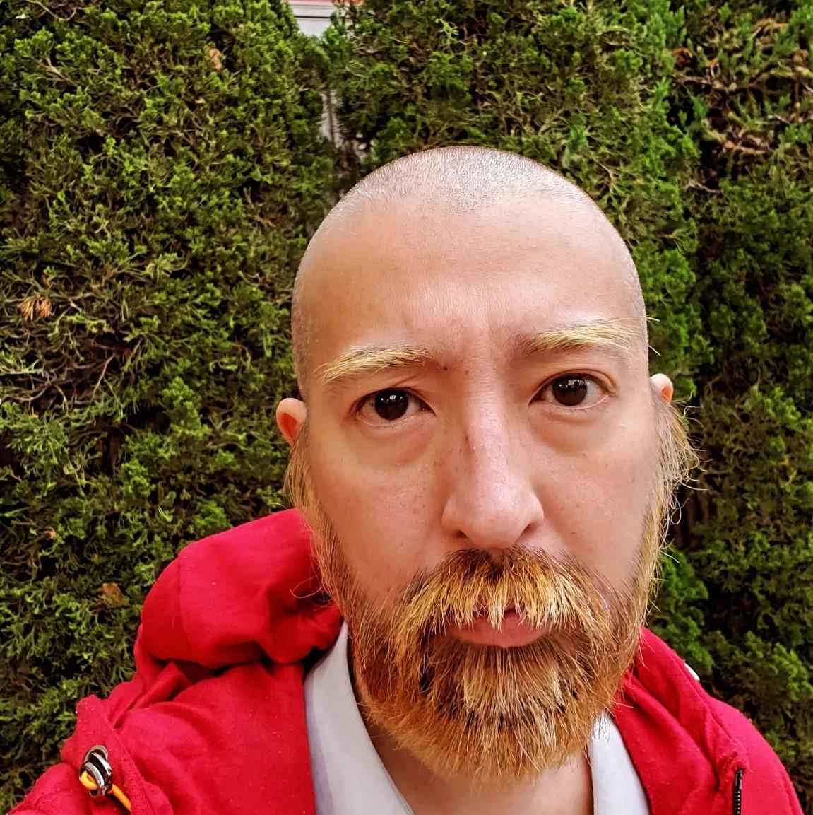 黑田勇樹驚變光頭佬。