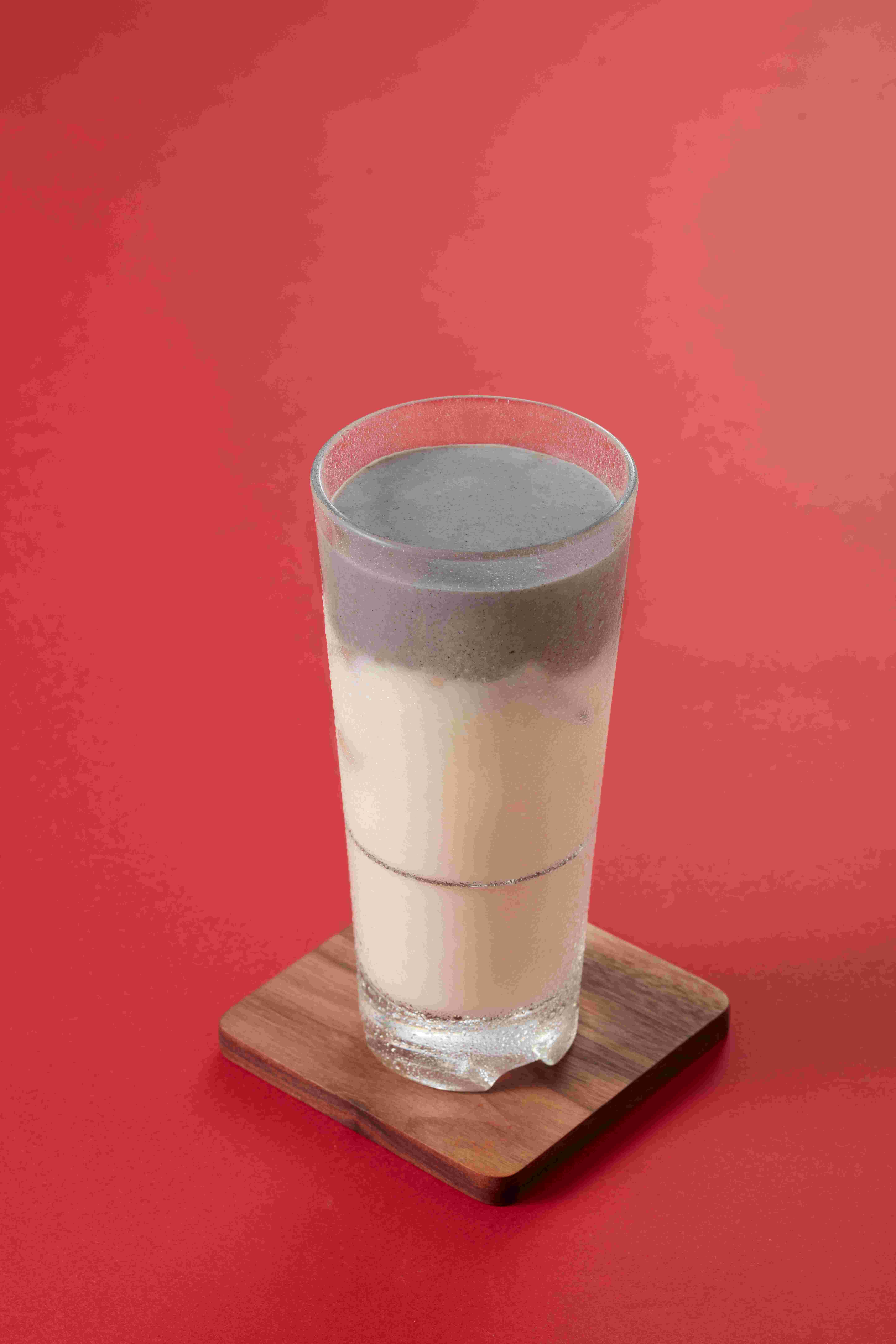 黑芝麻奶蓋豆乳特飲