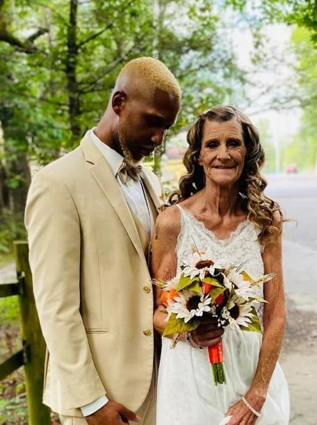 2人於2021年9月完婚,當時曾透露計畫想要1個孩子。(TikTok)