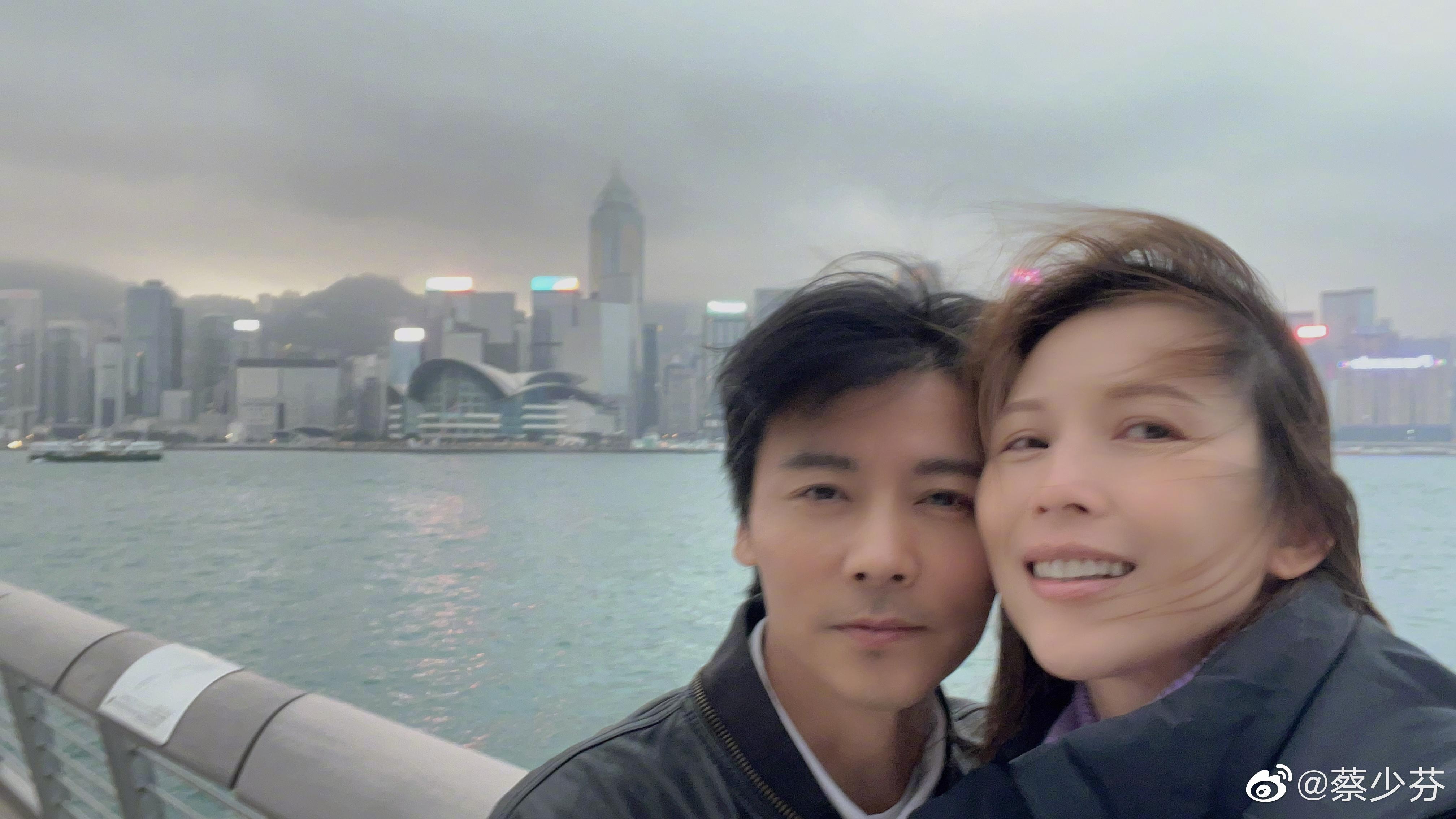 張晉和蔡少芬不少在社交媒體「放閃」。(資料圖片)