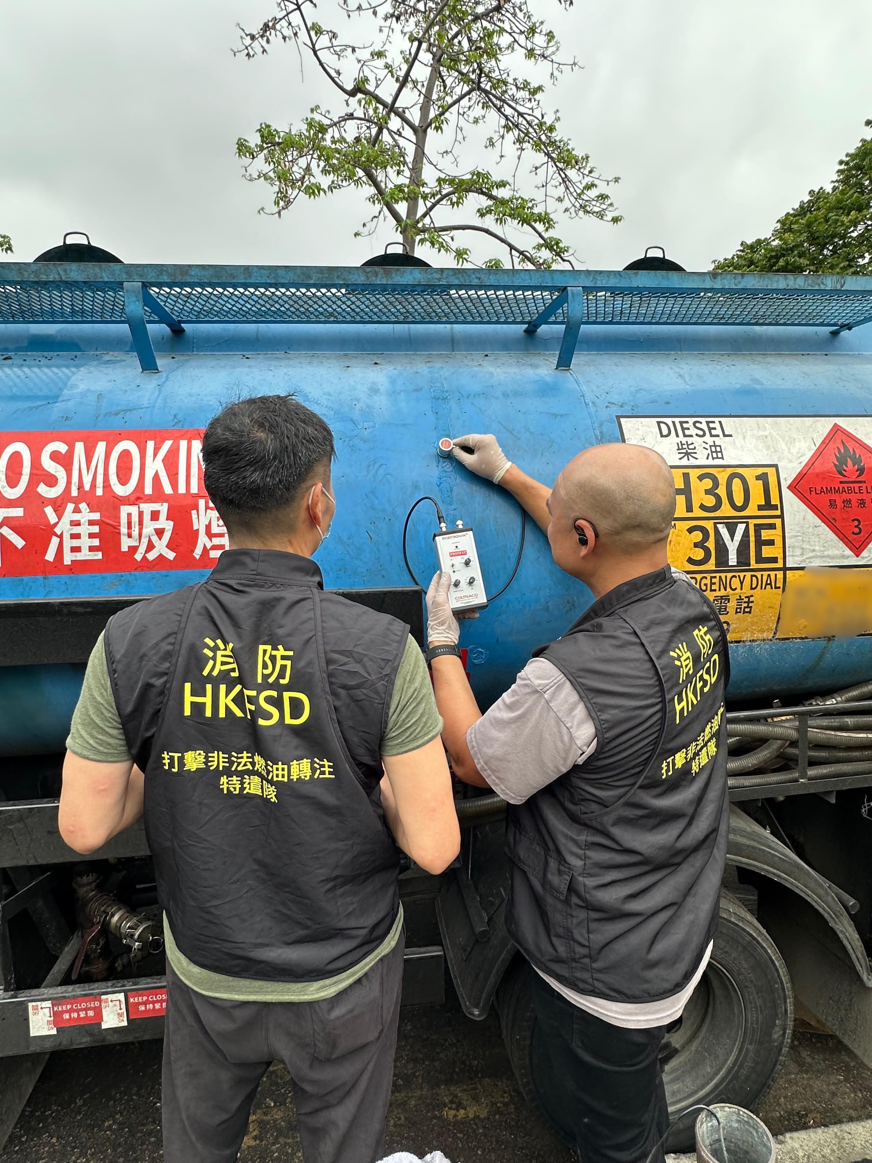 行動中人員合共檢獲2.2萬公升柴油。