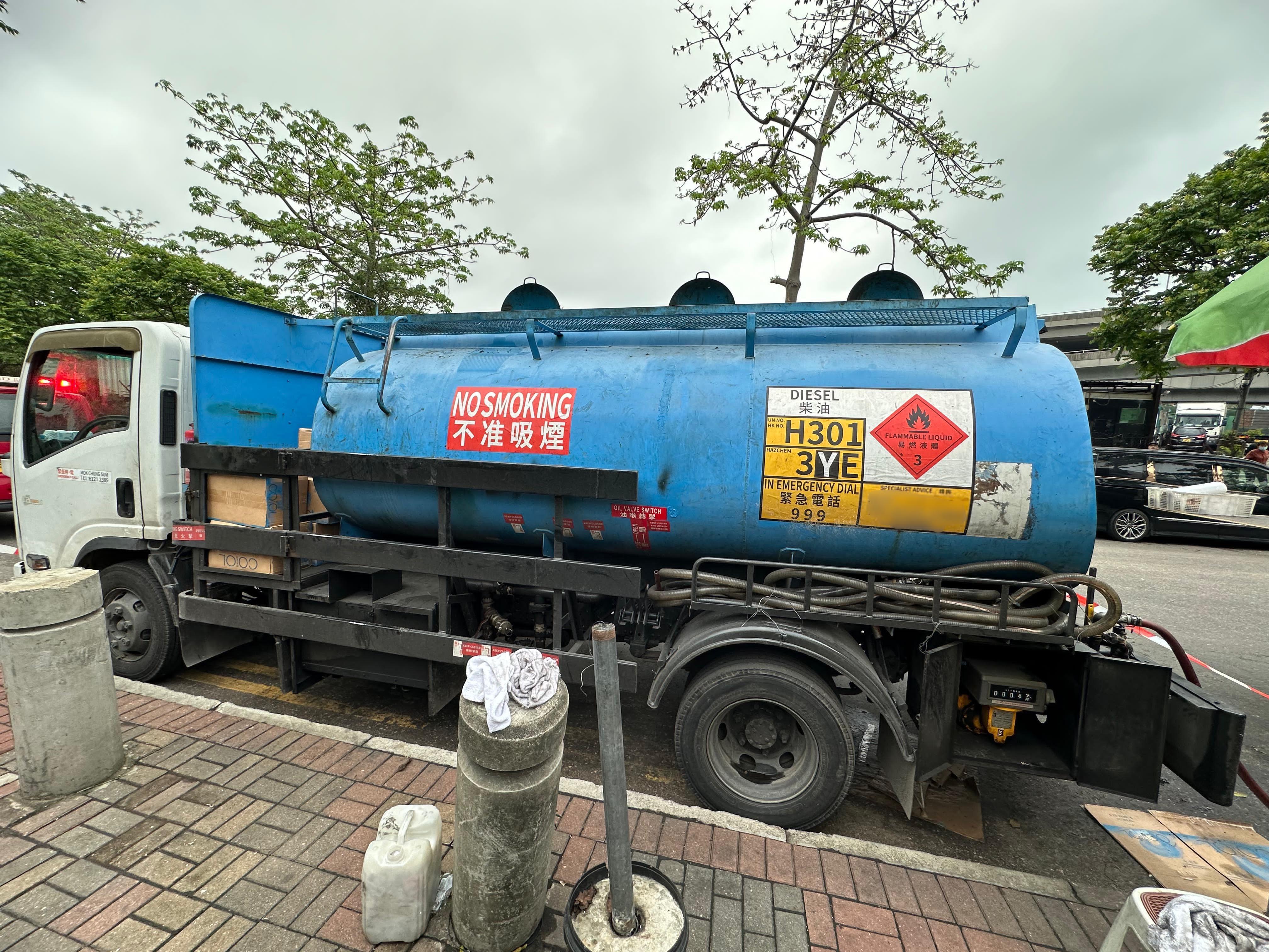 行動中人員合共檢獲2.2萬公升柴油。