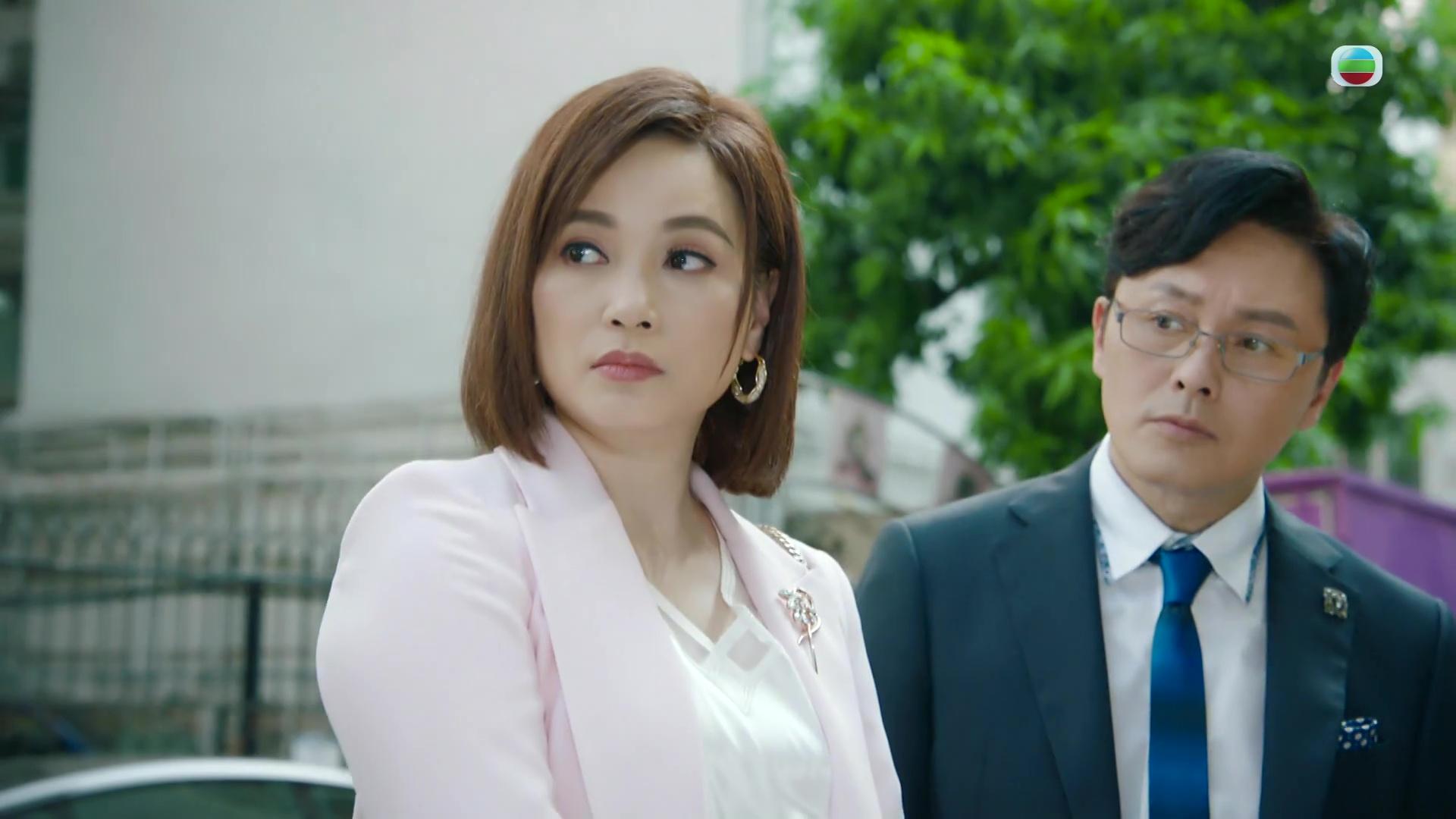 樊亦敏喺第一集入面,出親場都唔同造型,勁正!