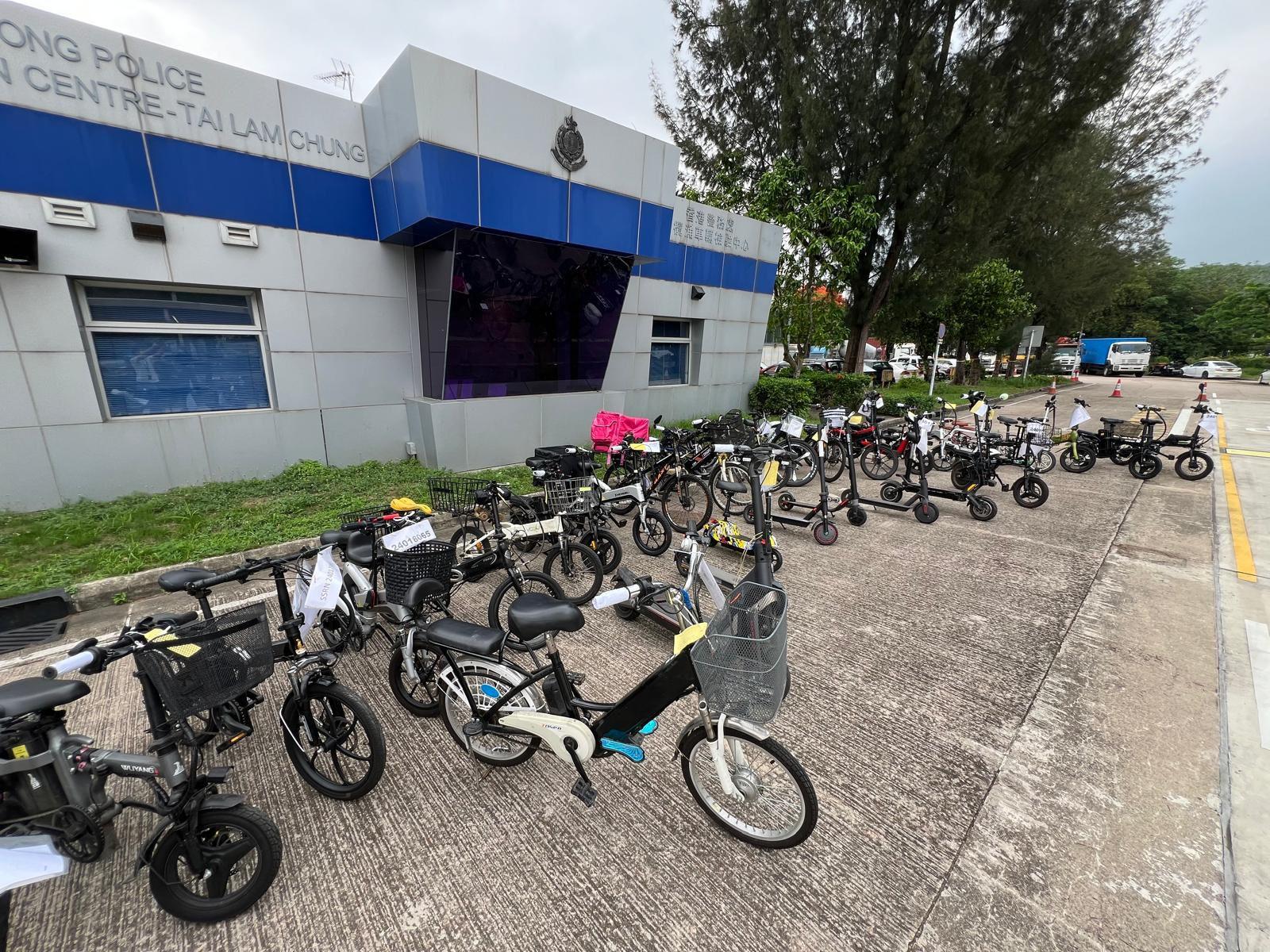 警方在新界多區打擊非法駕駛電動可移動工具,拘捕34人。