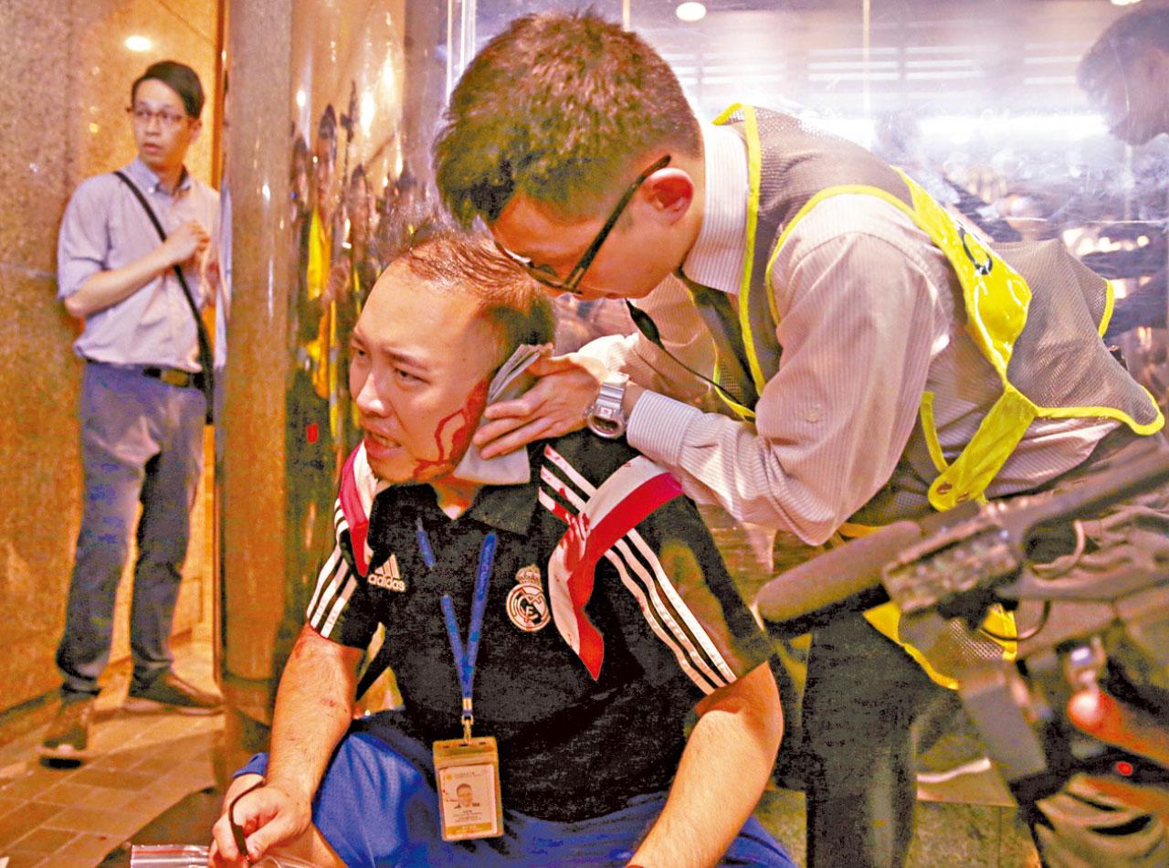 案發在2019年11月3日,患有復發性抑鬱症的陳真,在太古城中心外咬甩趙家賢的左耳。(資料圖片)