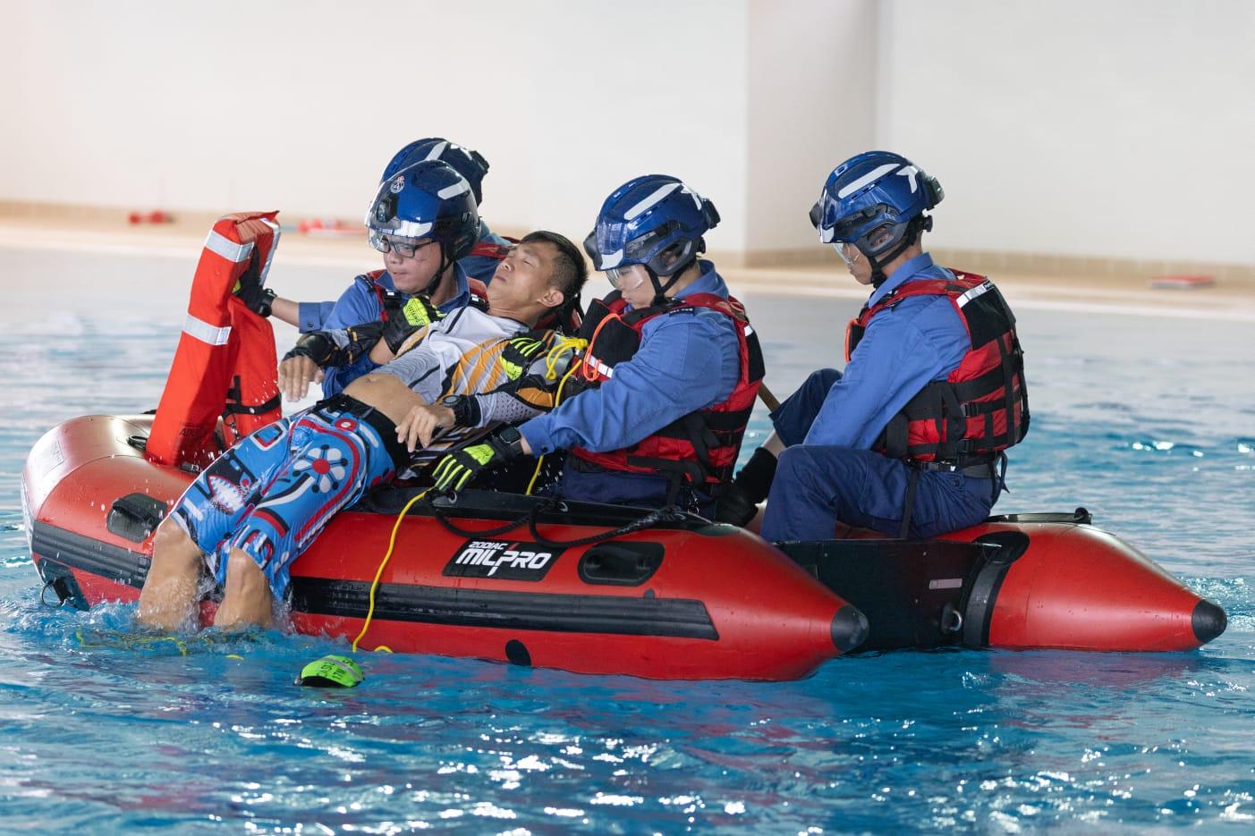 民安隊舉行大型演習。(蘇文傑攝)