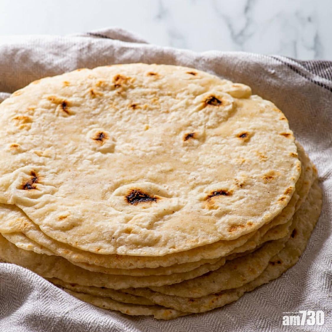 捲餅食譜|菠菜肉鬆全麥捲餅低卡健康。