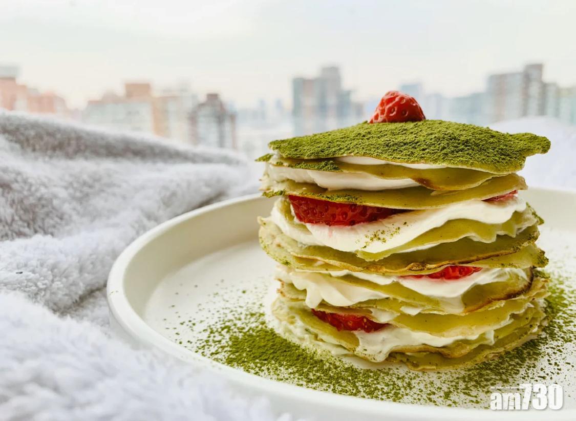 加入抹茶粉的話便可以變成抹茶味的千層蛋糕