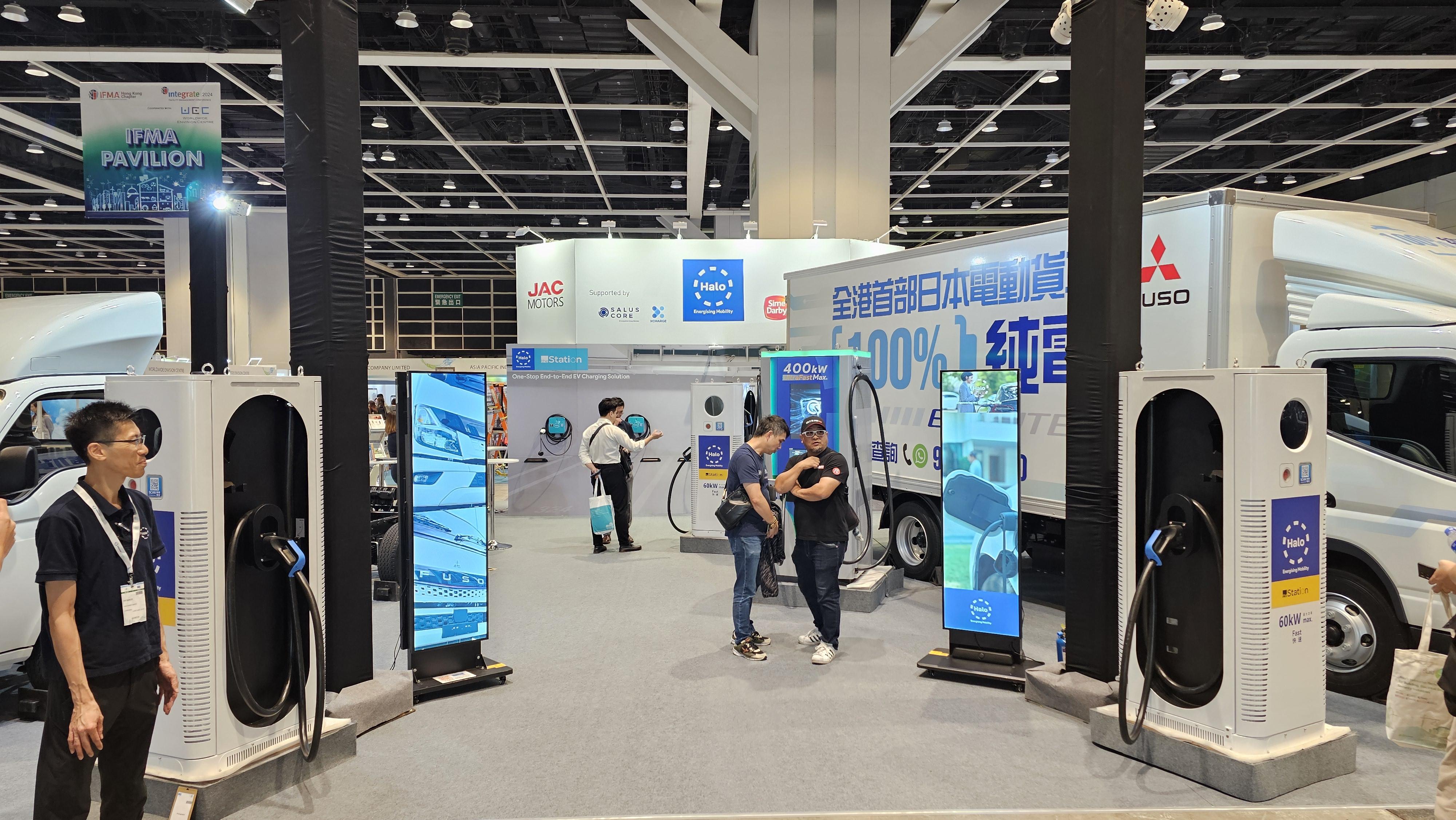 希路能源夥拍森那美汽車,於場館設置充電設施外,還展示JAC與FUSO品牌商用電動車。