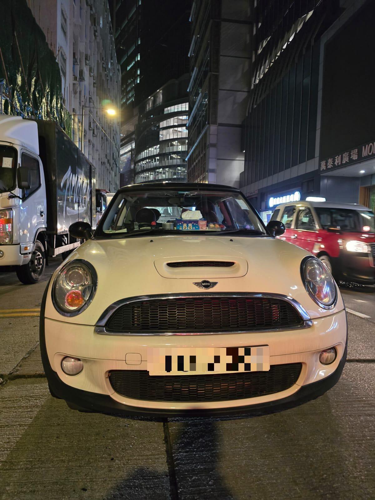 警方拘捕5名司機。