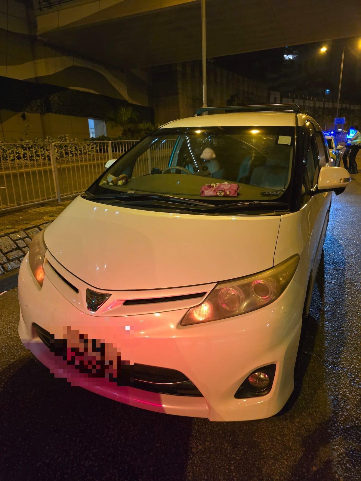 警方拘捕5名司機。