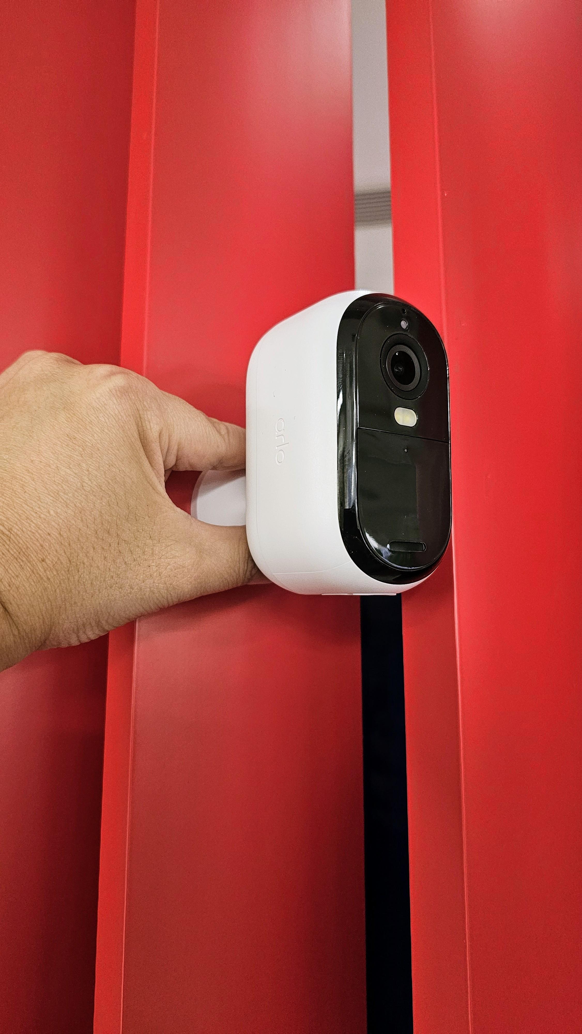 免接線安裝和固定裝置,方便自行安裝。