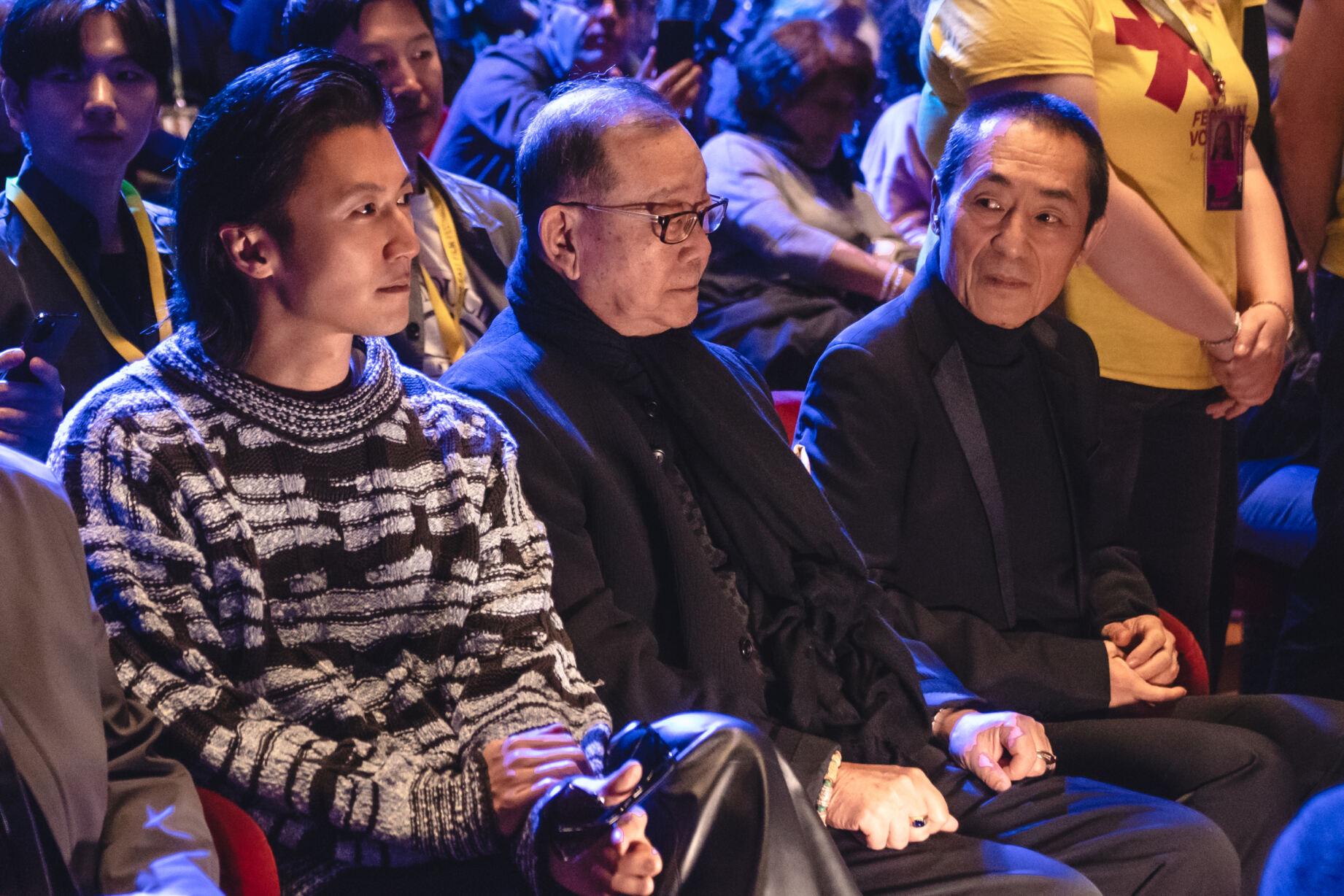 謝霆鋒為新片到烏甸尼出席世界首映,更抽時間向張藝謀導演致崇高敬意。