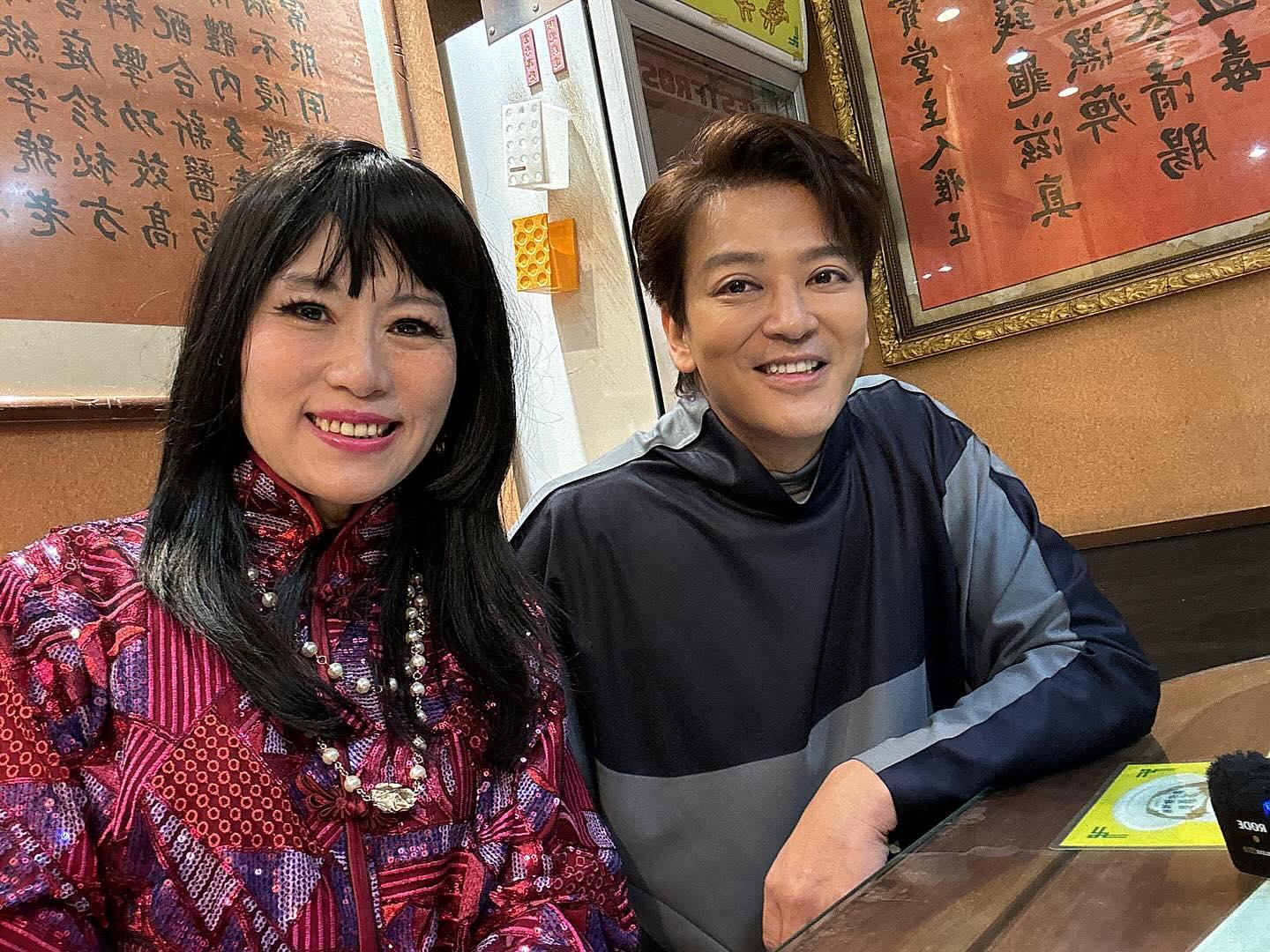 陳曉東曾與七師傅七仙羽合作。