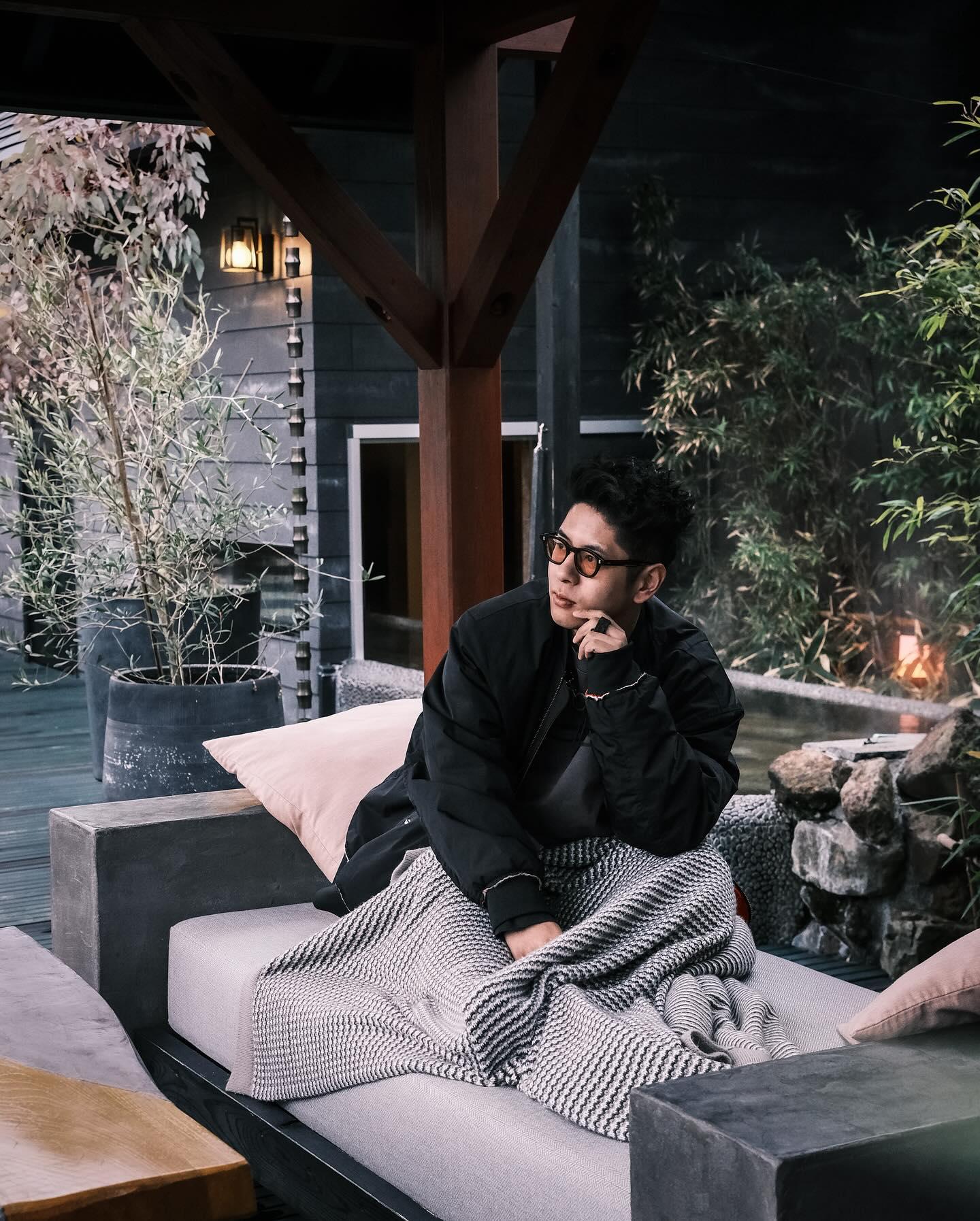 許廷鏗經常到日本旅行。