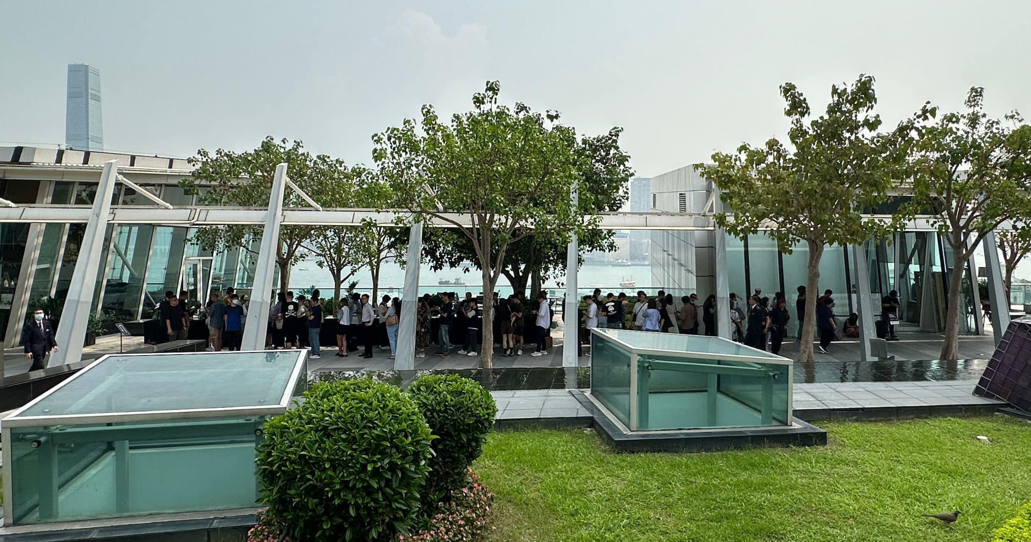 「挽肉と米」開業吸引不少人到場排隊試食。(FB@黃傑龍 Simon - 窮富翁 好人好事)