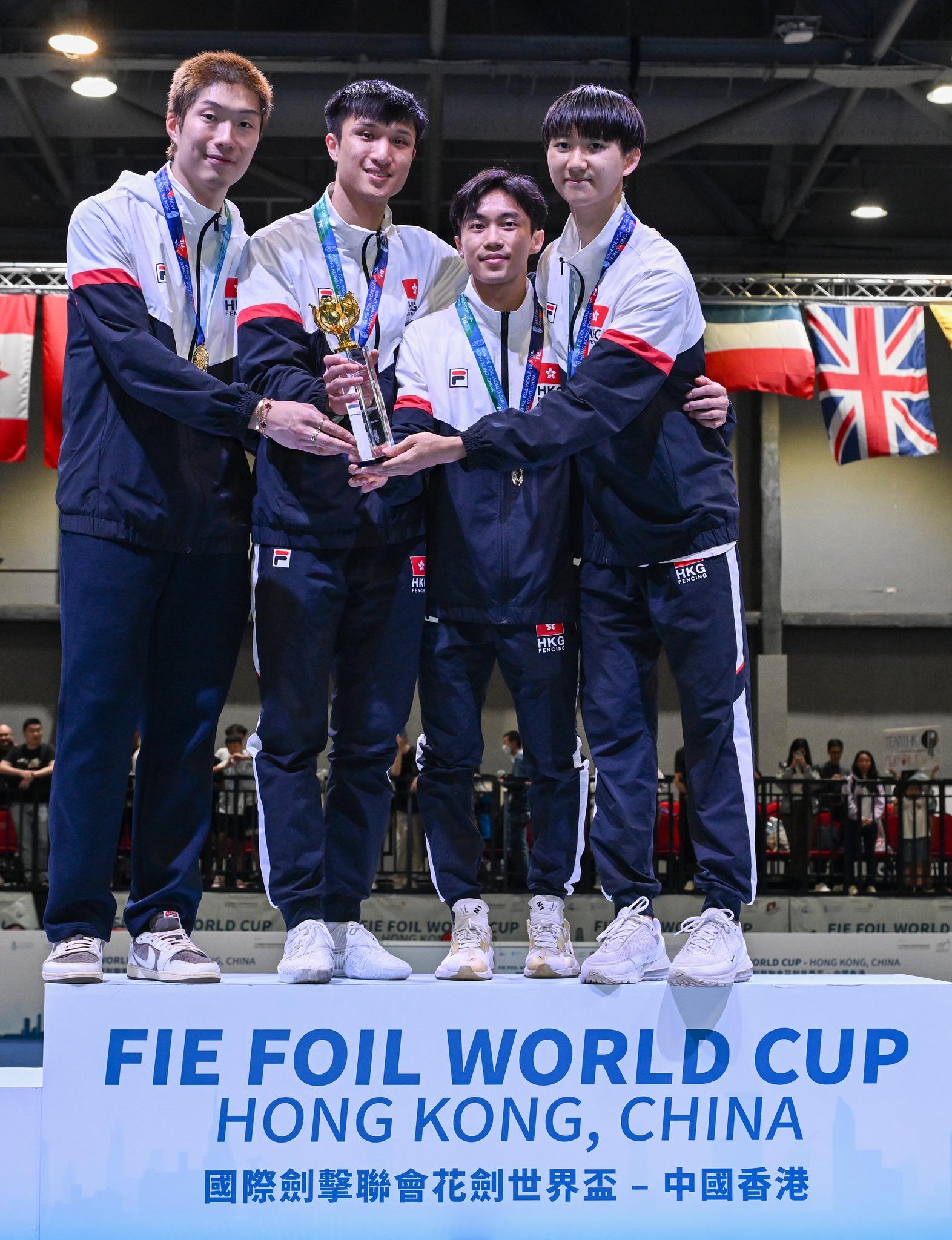 國際劍擊聯會花劍世界盃香港站,港隊在男花團體賽決賽反勝意大利隊,奪得隊史世盃分站首金 (國際劍擊總會)