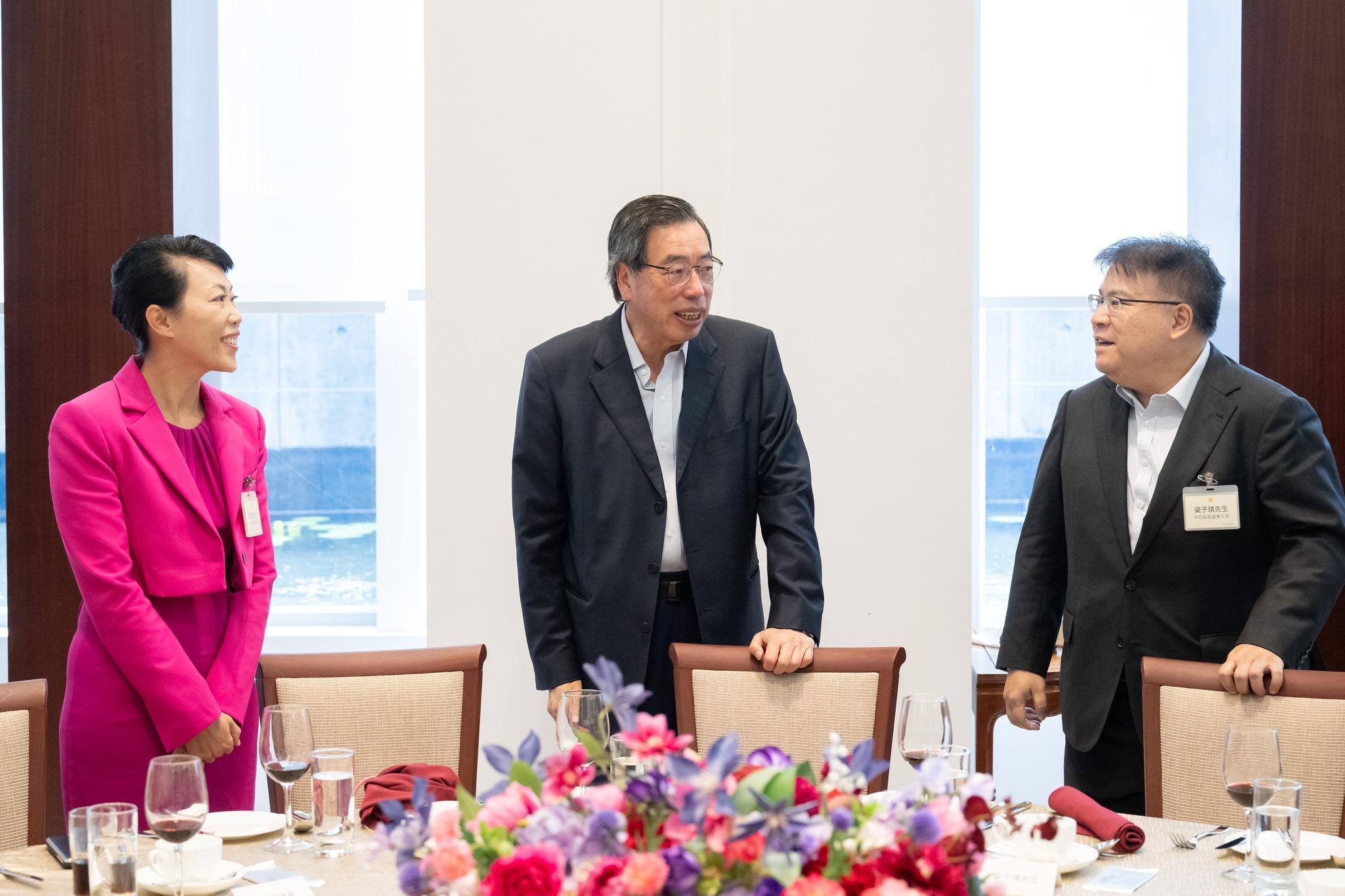 立法會區議會恢復會面 梁君彥:可發揮一加一大於二的協同效應