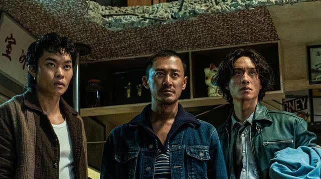 劉俊謙在《九龍城寨之圍城》演信一,網民不停大讚「劉俊謙好靚仔」。