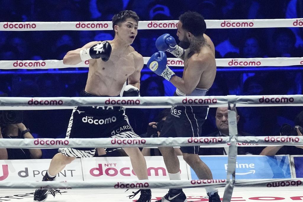 井上尚彌擊倒尼利衞冕。(美聯社)