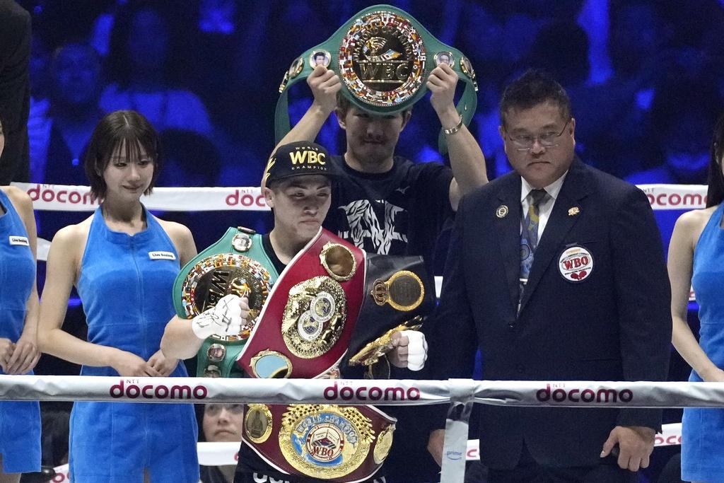 井上尚彌擊倒尼利衞冕。(美聯社)