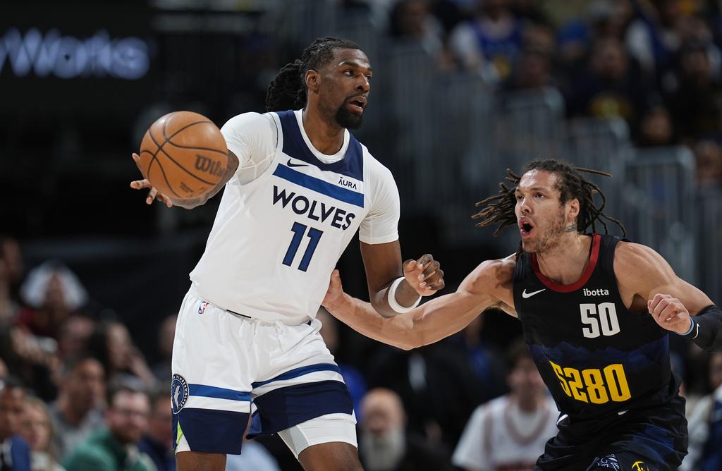 木狼106:80擊敗金塊,場數領先2:0。(美聯社)