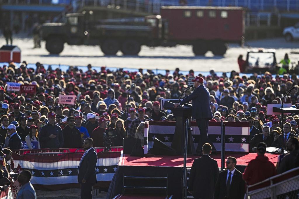 特朗普周六在新澤西州Wildwood海灘旁的遊樂場舉行造勢大會。(美聯社)