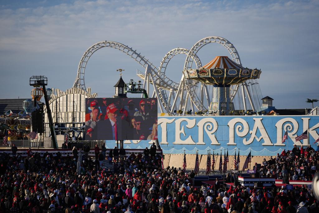 特朗普周六在新澤西州Wildwood海灘旁的遊樂場舉行造勢大會。(美聯社)