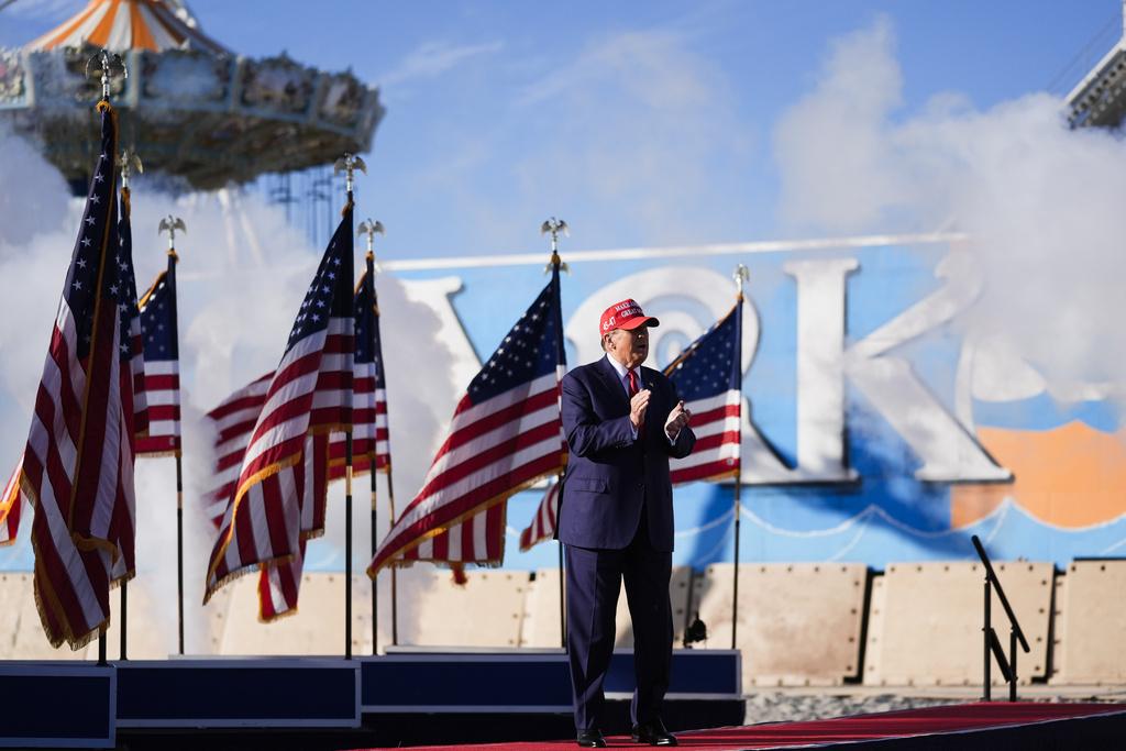 特朗普周六在新澤西州Wildwood海灘旁的遊樂場舉行造勢大會。(美聯社)