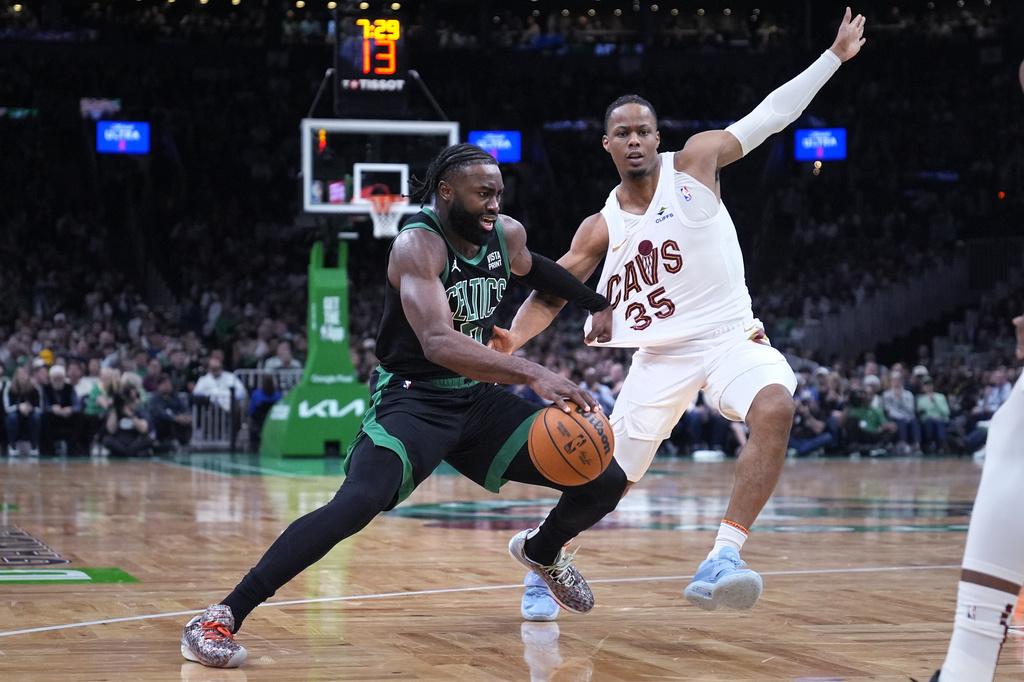 塞爾特人以113:98擊敗騎士。(美聯社)