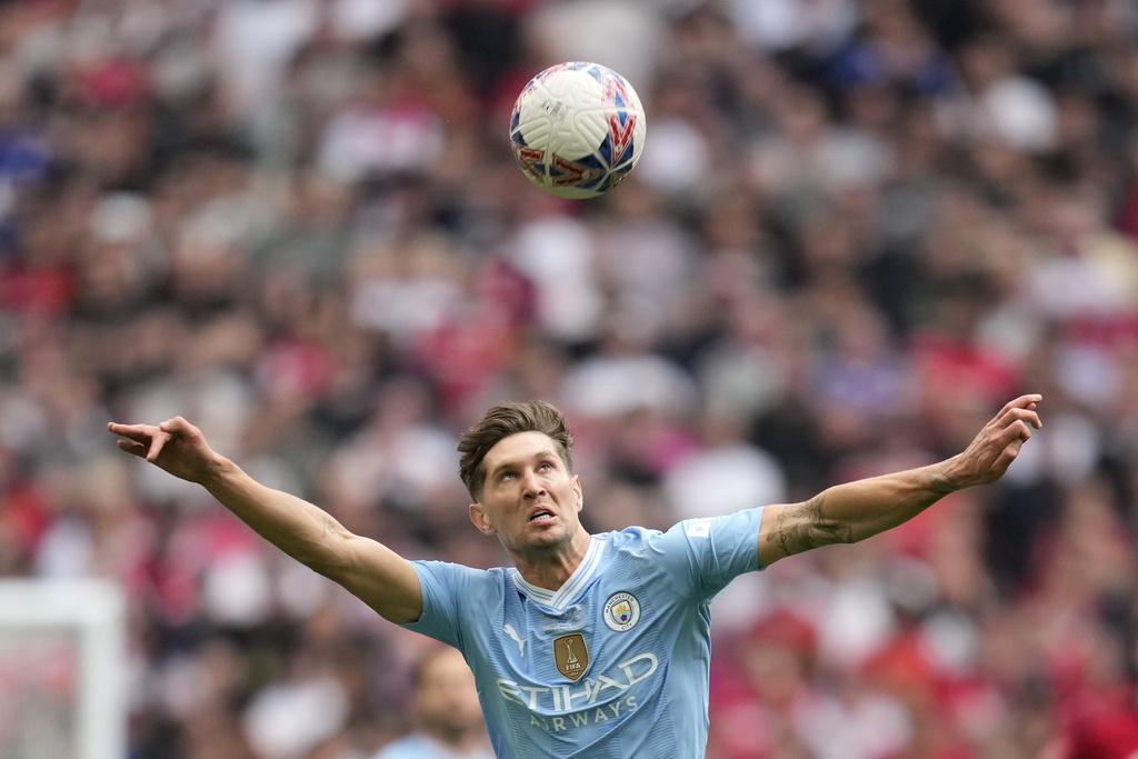 英格蘭足總盃決賽,曼城半場兩球落後曼聯。(美聯社)