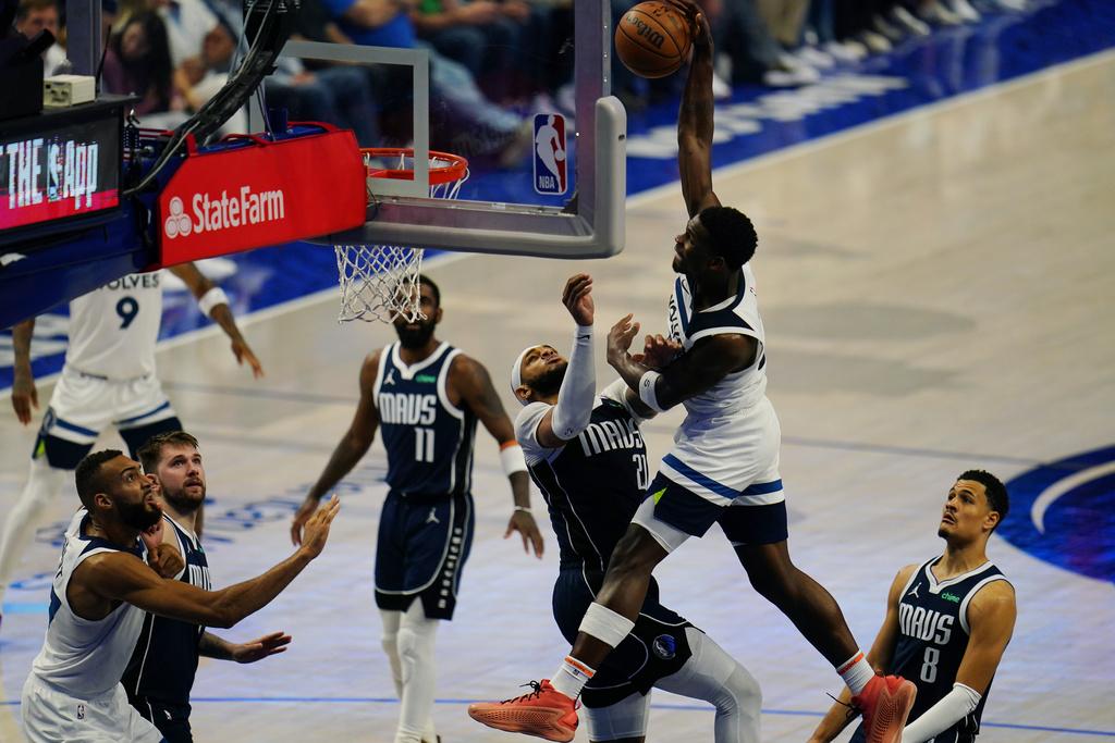 獨行俠第3場贏木狼116:107。(美聯社)