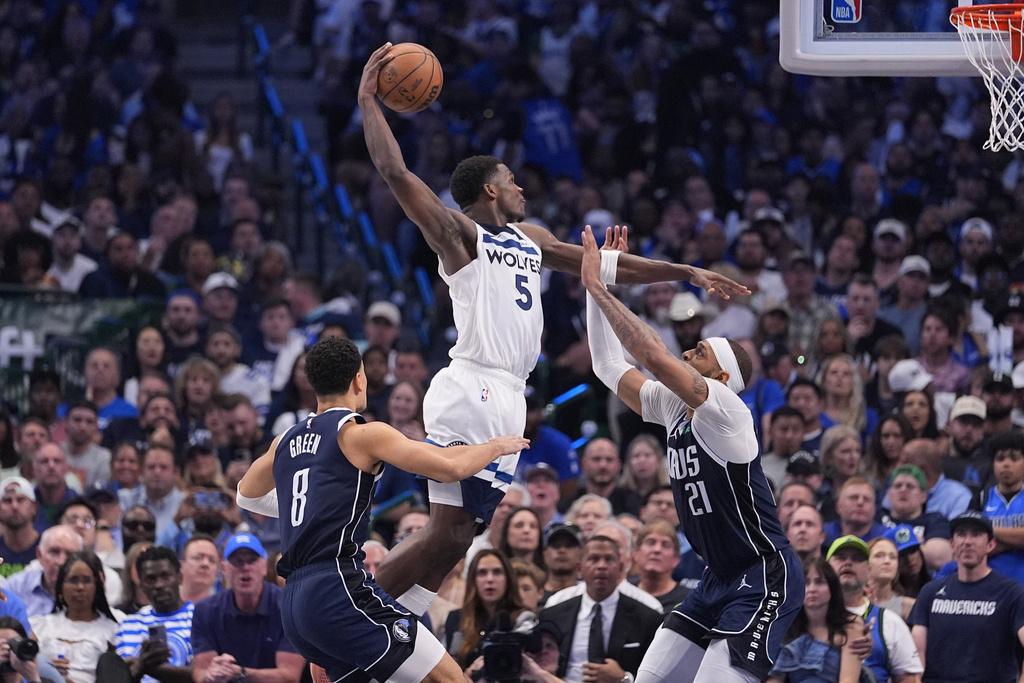 獨行俠第3場贏木狼116:107。(美聯社)